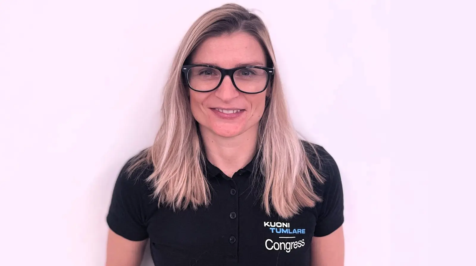 Hana Peregrinova headshot