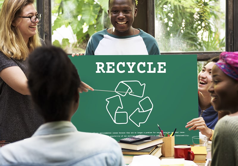 KT - People talking about recycle