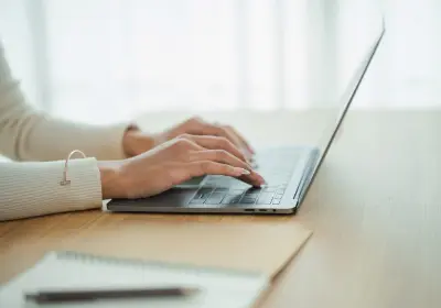 Delegate booking accommodation online through an integrated reservation system