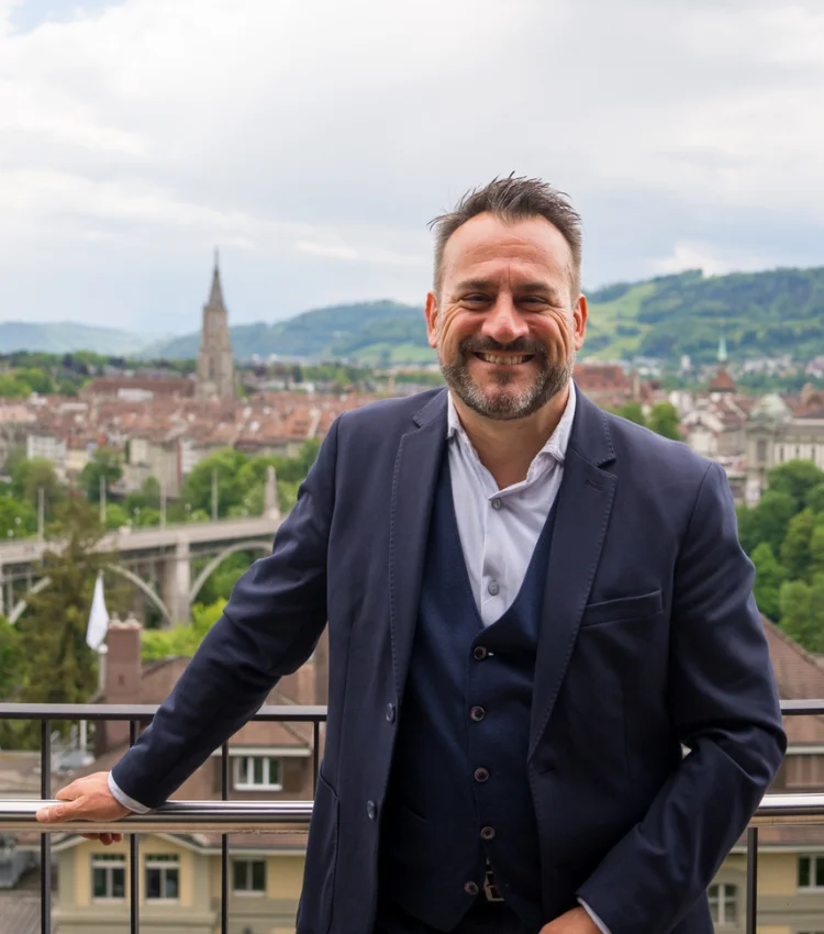 Mischa Niederl of the Bern Convention Bureau above Bern